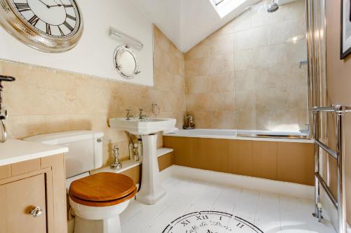 Gallery image of Broadrock Accommodation - Clock Cottage in Chepstow
