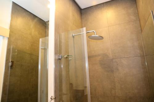 Ett badrum på Illovo central @ Sandton