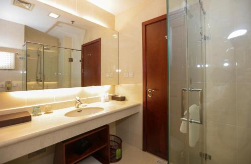 Ванная комната в Inner Mongolia Grand Hotel