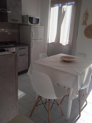 Η κουζίνα ή μικρή κουζίνα στο Guest House Oleandro