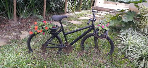 En have udenfor Casa de hospedes em condominio com lazer