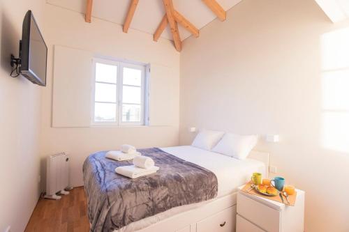 Modern 2BR Duplex by Art District by LovelyStay