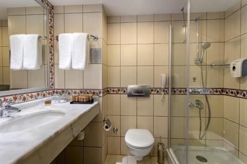 Bilik mandi di Seven Seas Hotel Life - Ultra All Inclusive & Kids Concept