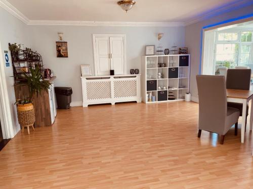 Gallery image of The Coast House B&B and Spa in Bognor Regis
