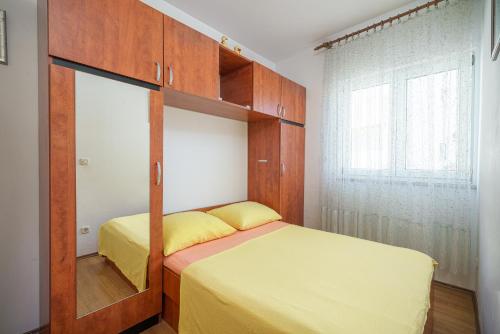 Apartment and Room Stefanija