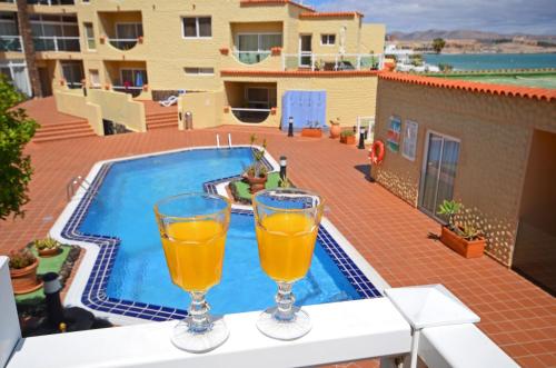 Ferienwohnung PLAYA 2 - Pool - Meerblick - 50m Strand - WiFi