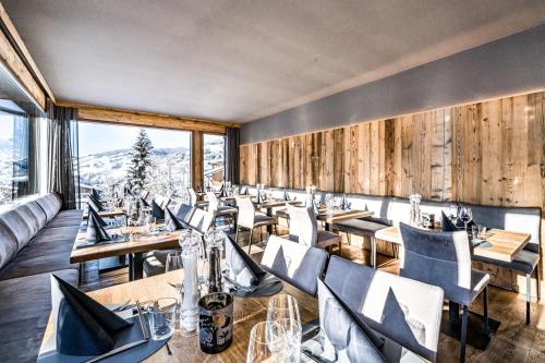 Un lugar para sentarse en ALMMONTE SENSUM SUITES Boutique Hotel