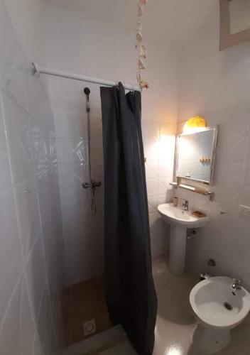 Koupelna v ubytování B&B Mi Ma Bo, Sal Rei, Boa Vista, Cape Verde, FREE WI-FI