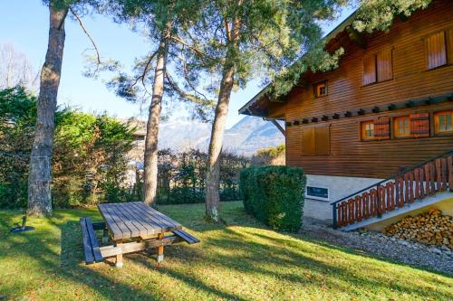 Κήπος έξω από το Le Chalet Soleil