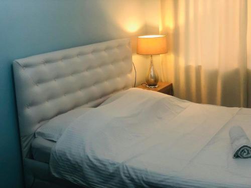 Легло или легла в стая в Republic Square Apartment