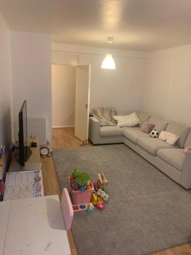 2 Bedroom Maisonette family flat