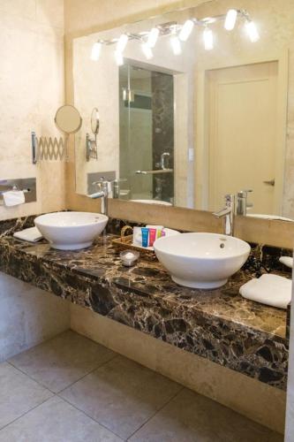Ένα μπάνιο στο Isabella Boutique Hotel