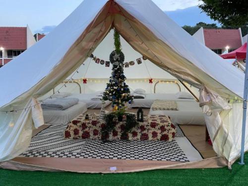 Gallery image of Seaside Glamping@Heritage Chalet in Singapore