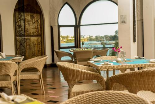 Zona de estar de CityBlue Creekside Hotel & Suites