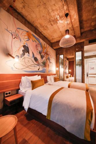 Standard Twin Room