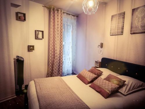 Ένα ή περισσότερα κρεβάτια σε δωμάτιο στο Orion