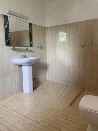 Gallery image of 360 Beach Residence in Negombo