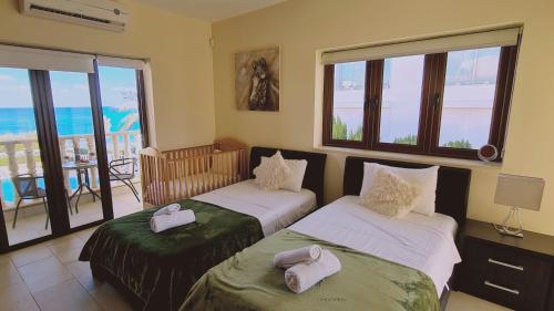 帕拉利米尼的住宿－STAY Ocean View Villa，相簿中的一張相片