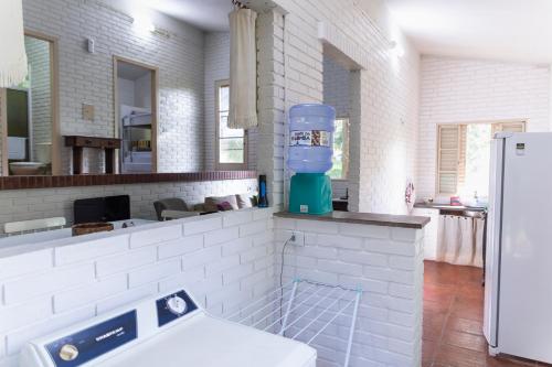 A kitchen or kitchenette at Chalet