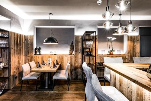 Un lugar para sentarse en ALMMONTE SENSUM SUITES Boutique Hotel