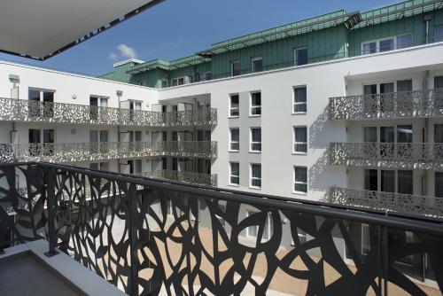 Un balcón o terraza de Domitys Les Etoiles d'Argent