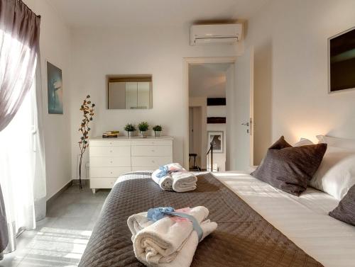 Alamanni Apartment by Mamo Florence