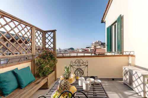 Alamanni Apartment by Mamo Florence