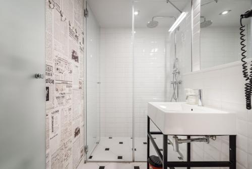 Ein Badezimmer in der Unterkunft Butik Apartments, by BQA