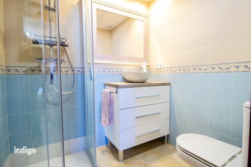 Salle de bains dans l'établissement DED001 Apartamento Moderno Reformado