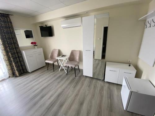 Ảnh trong thư viện ảnh của КОМПЛЕКС ОКЕЙ ở Shumen