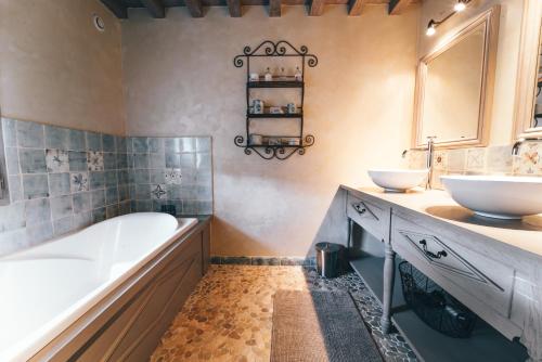 Koupelna v ubytování Gîte de Beauregard - Les Fermes Ardéchoises