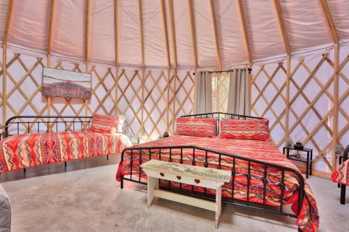 The Driftwoods - Yurt – Photos 3