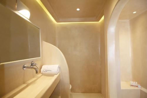Bilik mandi di Palmariva Villas