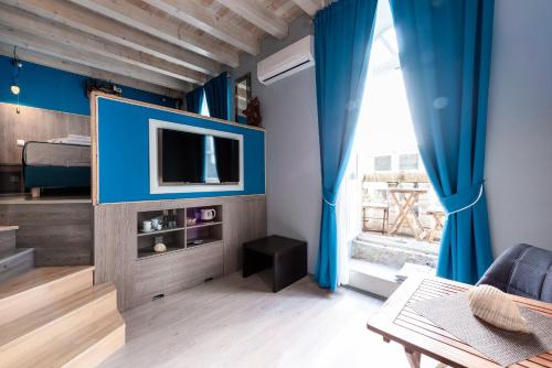 Nautica Room 2 - Old Town