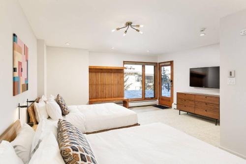 Gallery image of Shadowbrook 103 in Snowmass Village