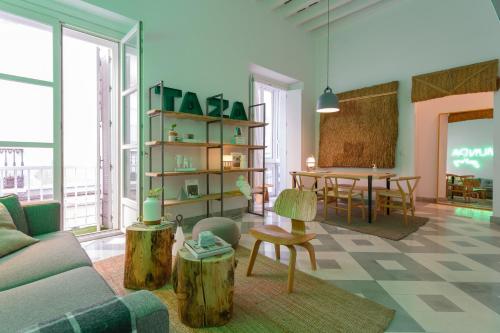 Foto The QUEEN's Designer Apartment by Cadiz4Rentals 1