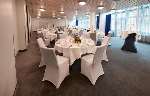 Restoran atau tempat lain untuk makan di GHOTEL hotel & living Hannover