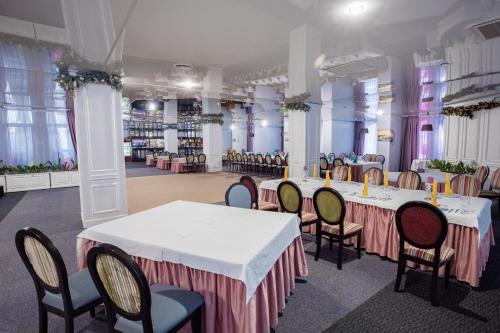 Restaurace v ubytování Hotel Mir