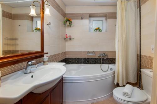 Koupelna v ubytování Maritina Villa by PaxosRetreats