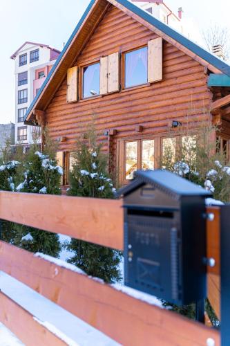 Edificio en el que se encuentra el chalet de montaña