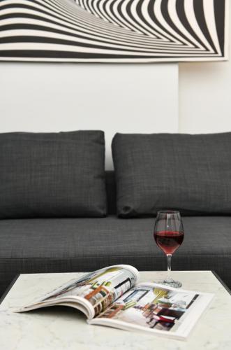 Posezení v ubytování Nish Suites Atasehir