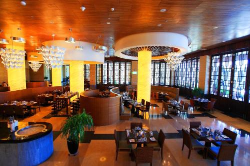 Posezení v ubytování Crowne Plaza Danang Hotel & Resort