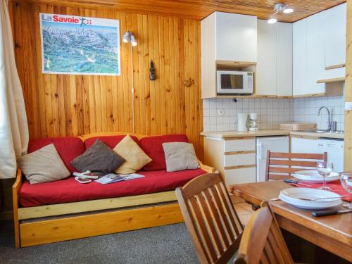 Studio Le 2100 A et B - Lavachet-8 by Interhome