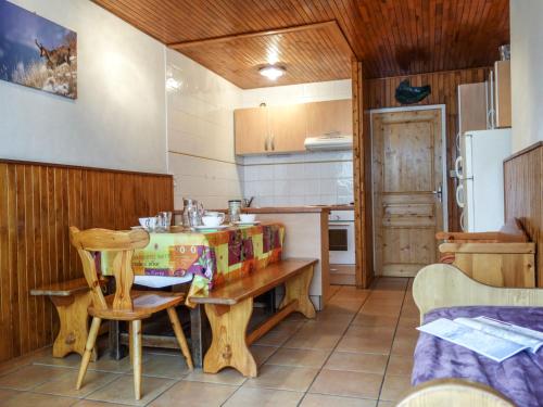 Apartment Le 2100 A et B - Lavachet-7 by Interhome