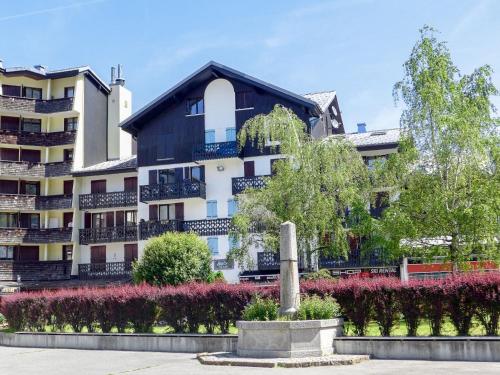 Apartment Le Chailloud-2 by Interhome