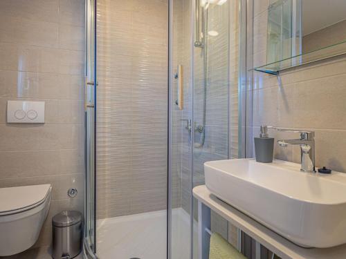 Bilik mandi di Holiday Home Prenc by Interhome