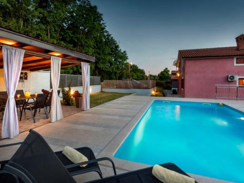 Holiday Home Villa Laura by Interhome
