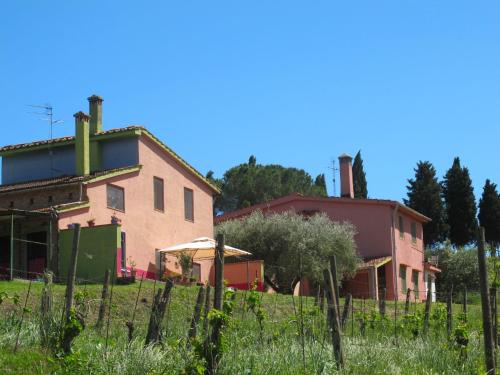 Το κτήριο όπου στεγάζεται  το διαμέρισμα