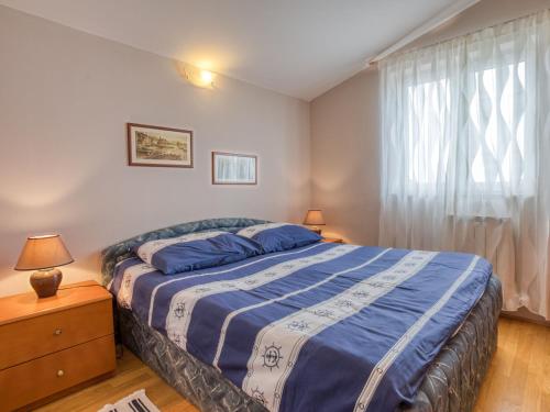 Apartment Daria-3 by Interhome