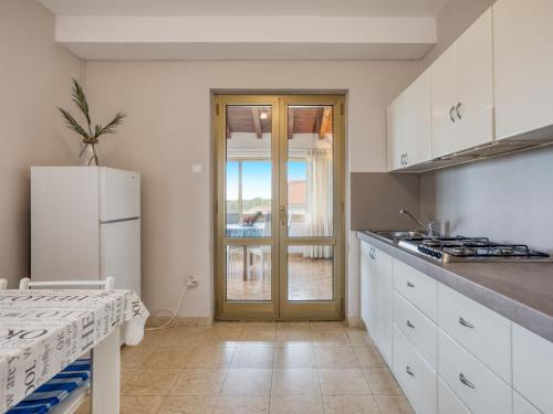 Apartment Daria-2 by Interhome
